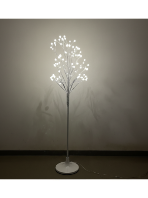 Dekorasi pernikahan mewah dan elegan dari vendor dekorasi pernikahan terbaik untuk membuat hari spesial Anda tak terlupakan