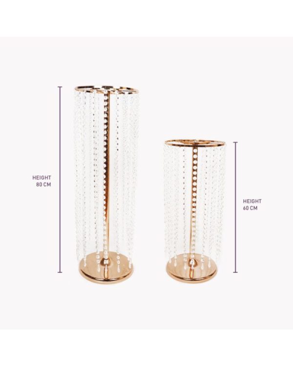 Gambar dekorasi pernikahan mewah di Jakarta dengan konsep elegan dan romantis menggunakan peralatan properti dekorasi pernikahan berkualitas.